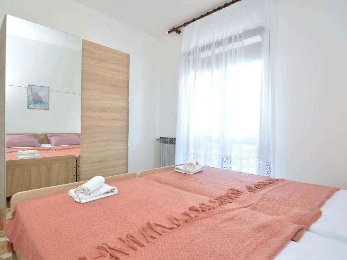 Apartment Dragica - Pul302 By Interhome Pjescana Uvala 0*,  Croatia