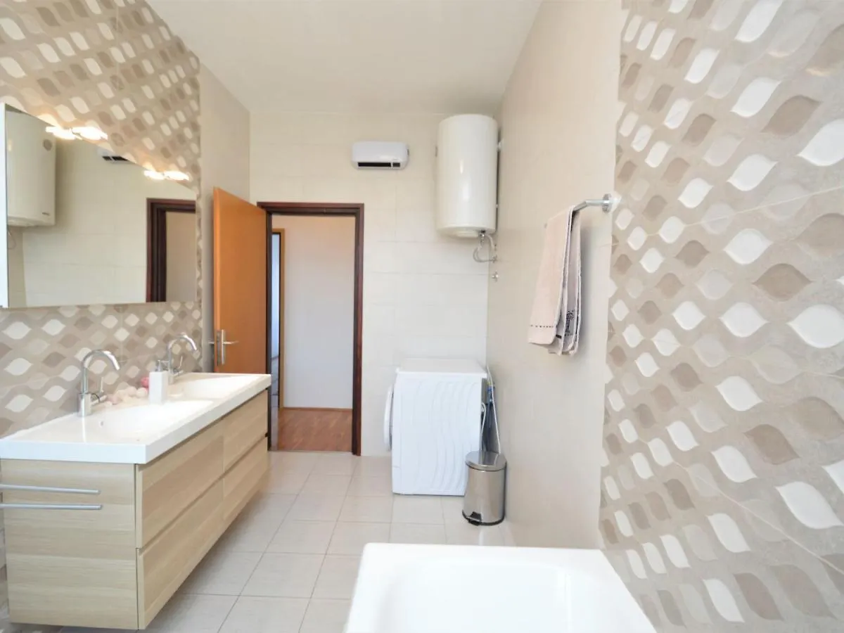 Apartment Dragica - Pul302 By Interhome Pjescana Uvala