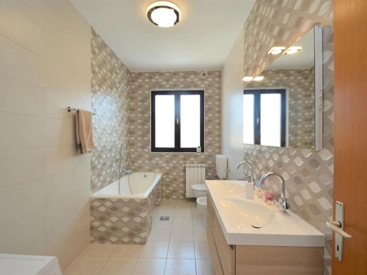 Apartment Dragica - Pul302 By Interhome Pjescana Uvala